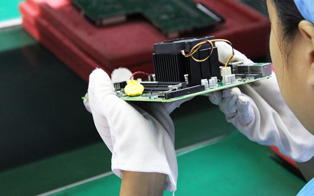 D3000M飞腾主板——强劲芯、多功能接口